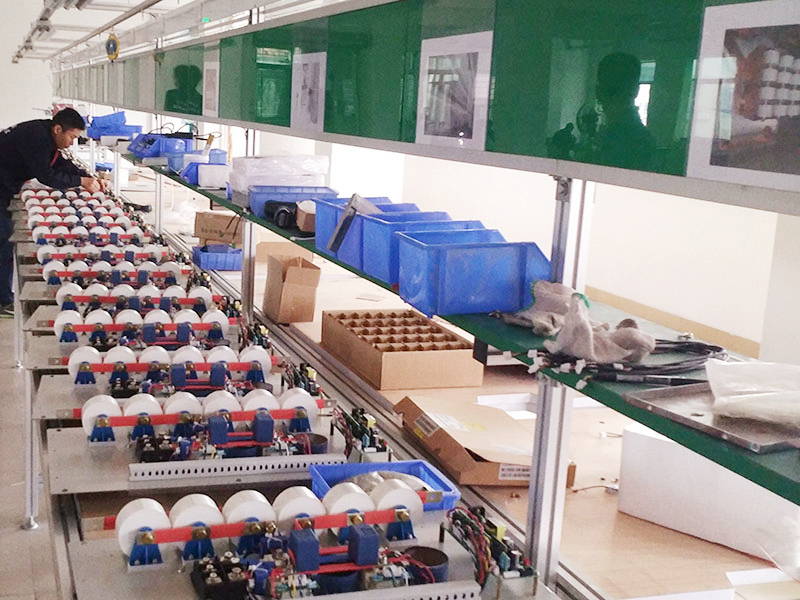 电磁加热器组装线